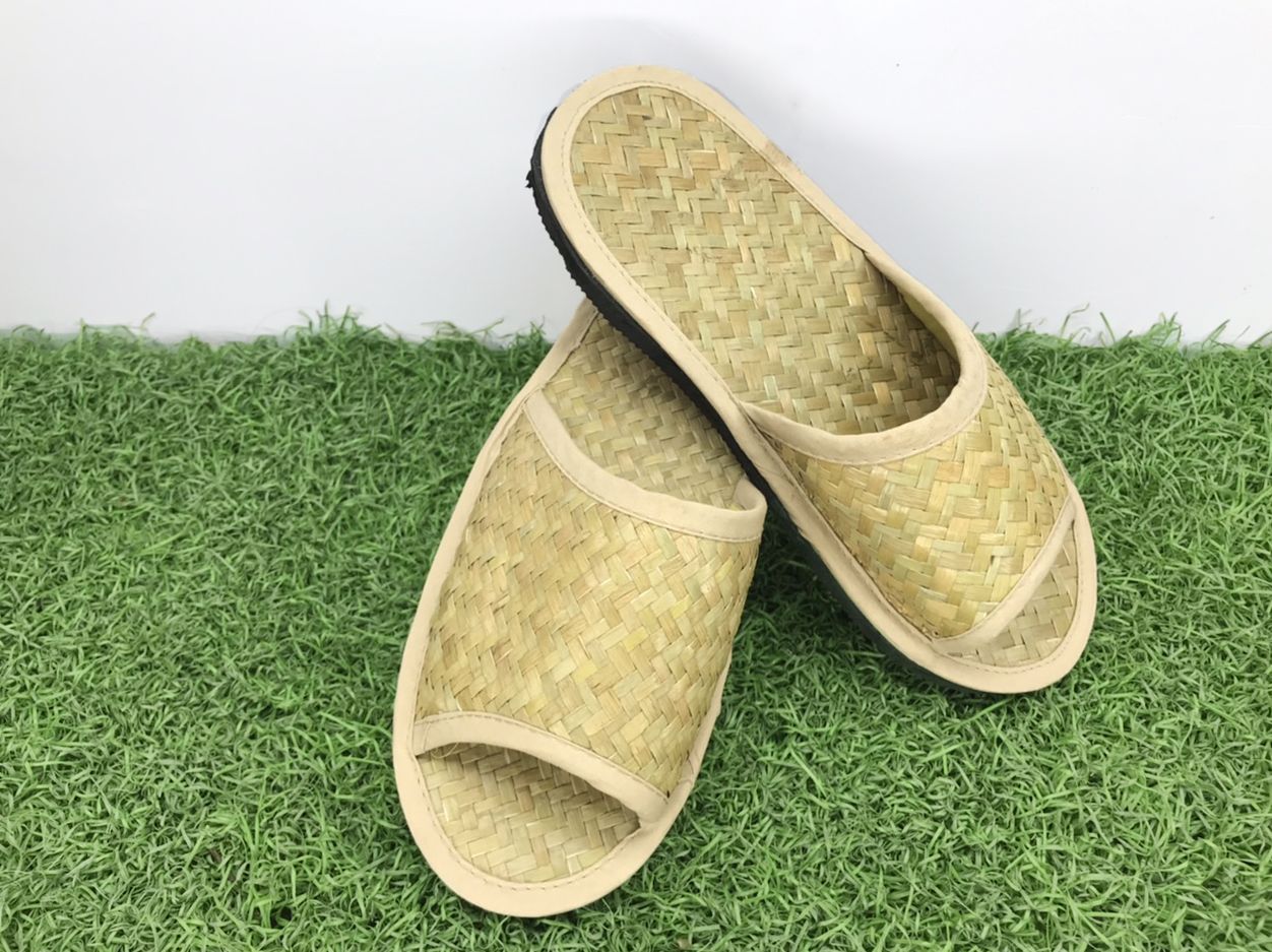 Dép cỏ bàng là gì?