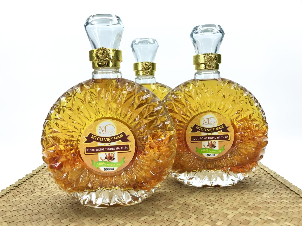 Rượu đông trùng hạ thảo