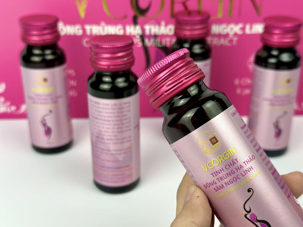 Đông trùng hạ thảo dạng nước