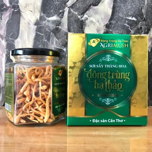 Tại sao lại gọi là đông trùng hạ thảo