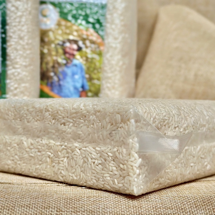 Có nên ăn rau thay cơm?