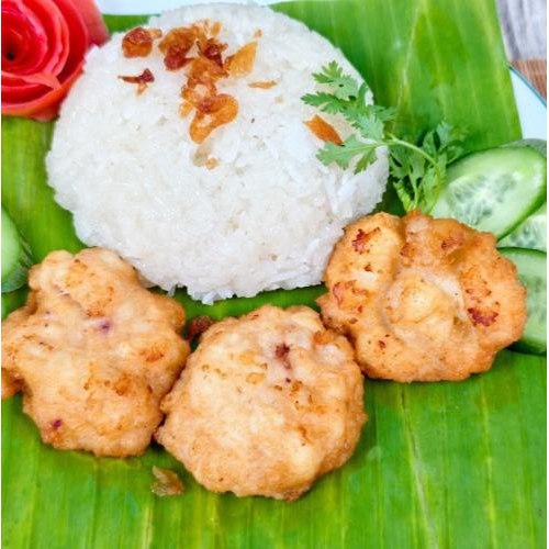 Chả mực chiên chấm tương ớt, sốt