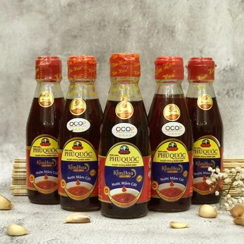 Ưu tiên nước mắm đựng trong chai thủy tinh