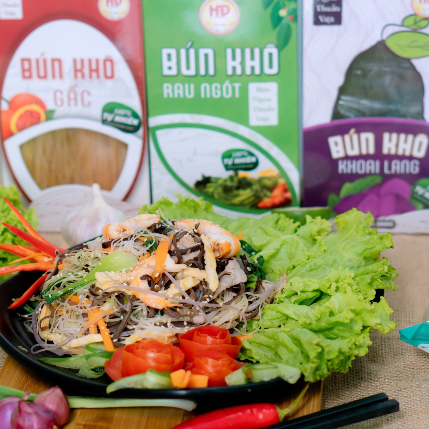 Bún khô xào tôm thịt