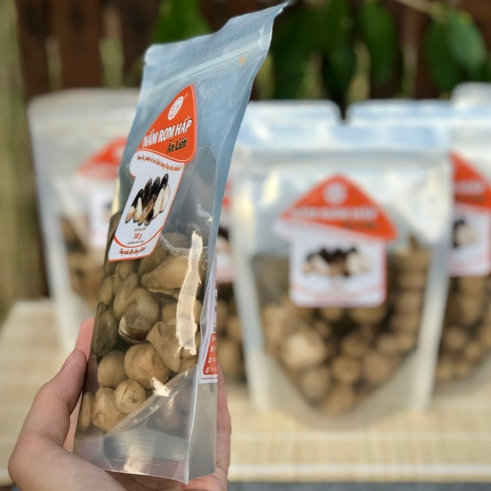 Người thích ăn nấm rơm