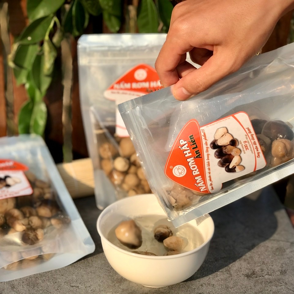 Nấm rơm hấp là gì?