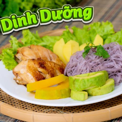 Bún khô ăn cùng chân gà chiên nước mắm