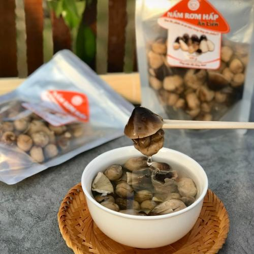 Nấm Rơm Hấp Phước Lộc: Có Thực Sự Là Lựa Chọn Số 1 Cho Người Ăn Chay?