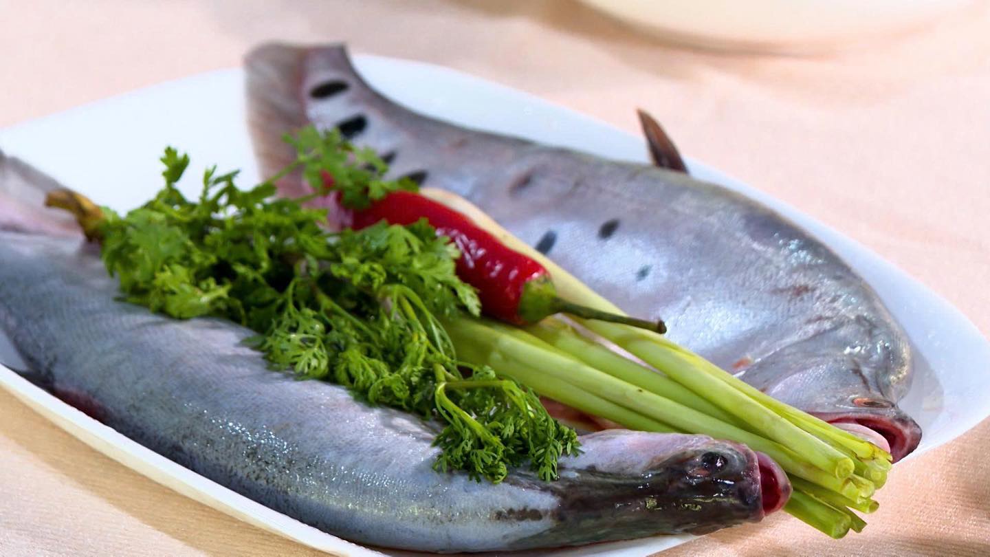 65% thịt cá thát lát tươi (nguyên liệu chính)