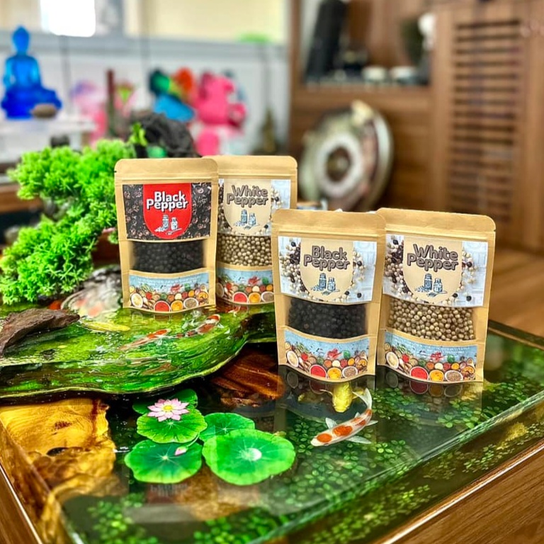 5. Tiêu đen có thể dùng thay thế cho tiêu trắng không?