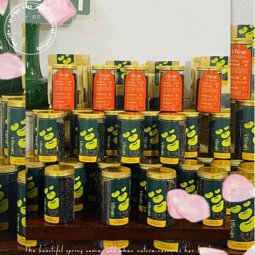 1. Rửa mặt từ trà đậu đen