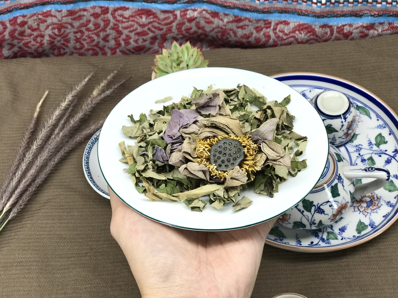 Dùng đúng loại lá sen