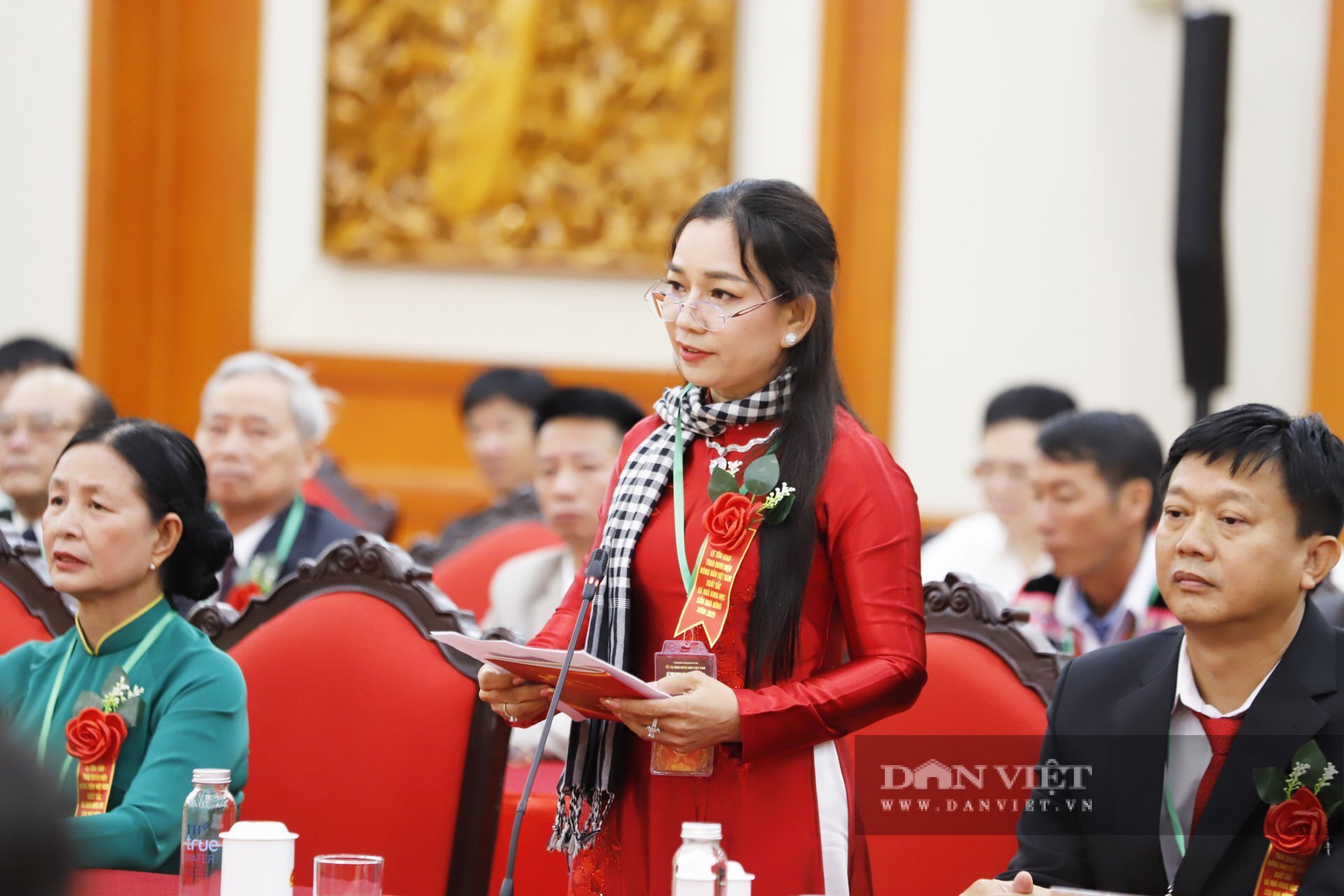 Các đại biểu nông dân và nhà khoa học bày tỏ niềm vinh dự, tự hào khi được gặp mặt Tổng Bí thư