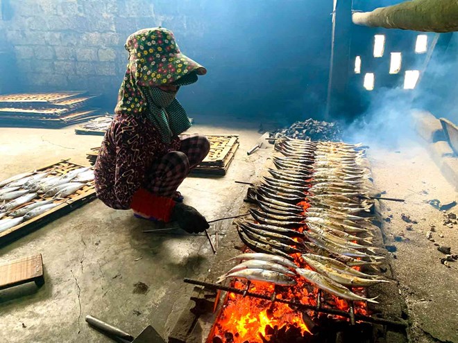 Làng nghề nướng cá Diễn Vạn – Hương vị biển than hoa