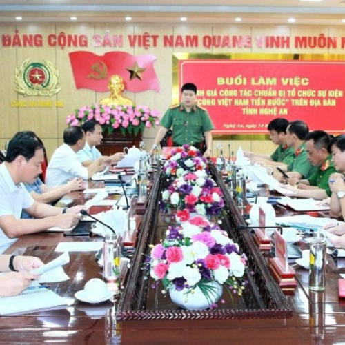 Nghệ An Sẵn Sàng Cho Sự Kiện "Cùng Việt Nam Tiến Bước" Diễn Ra Sáng Ngày 16/8