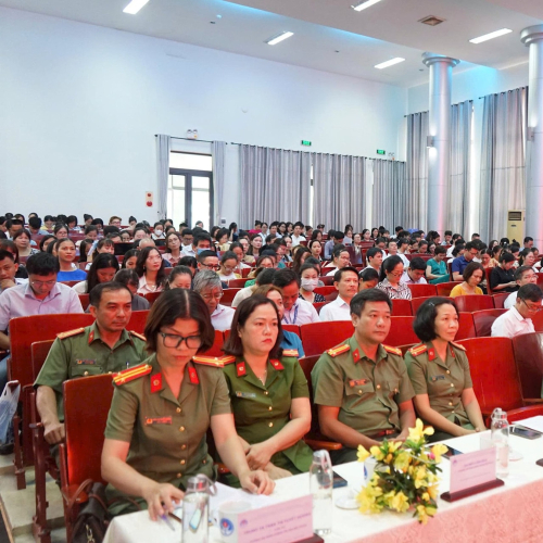 Sinh Viên Y Dược Đà Nẵng Cùng Lan Tỏa Mệnh Lệnh Bảo Vệ Tổ Quốc