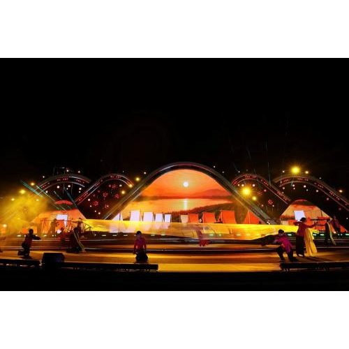 Đặc sắc chương trình nghệ thuật “Đà Nẵng - Bay cao cùng đất nước”