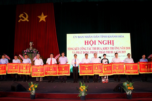 Thi đua thực hiện thắng lợi nhiệm vụ phát triển kinh tế - xã hội năm 2019