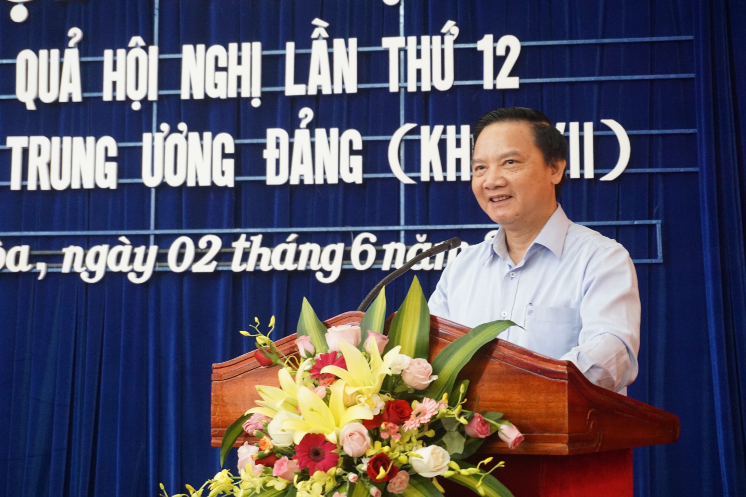 Báo cáo kết quả Hội nghị Trung ương 12 cho cán bộ chủ chốt