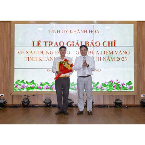 Khánh Hòa: Trao Giải báo chí về xây dựng Đảng lần thứ III năm 2023