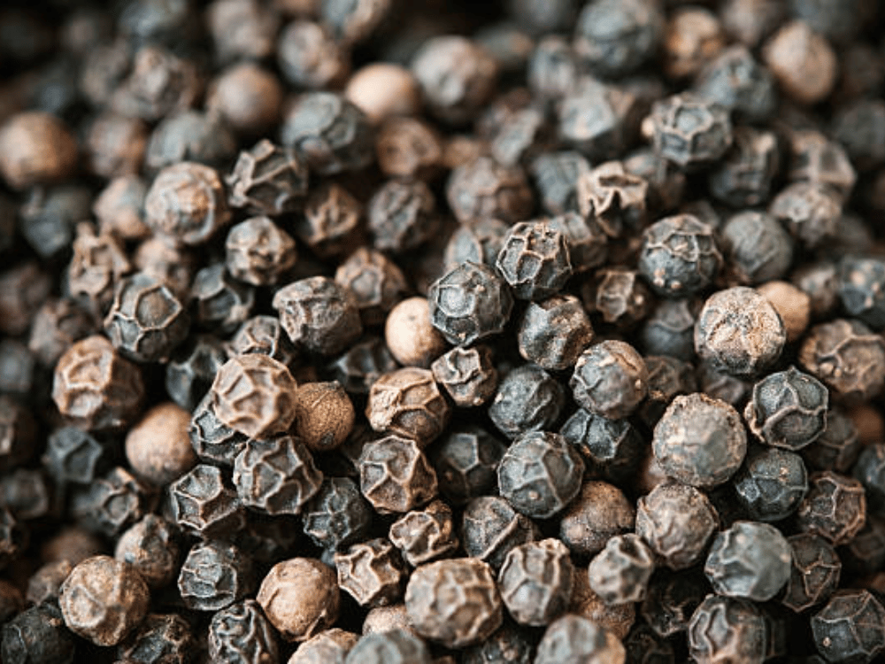 Khi sử dụng hạt tiêu cần lưu ý những điều gì?