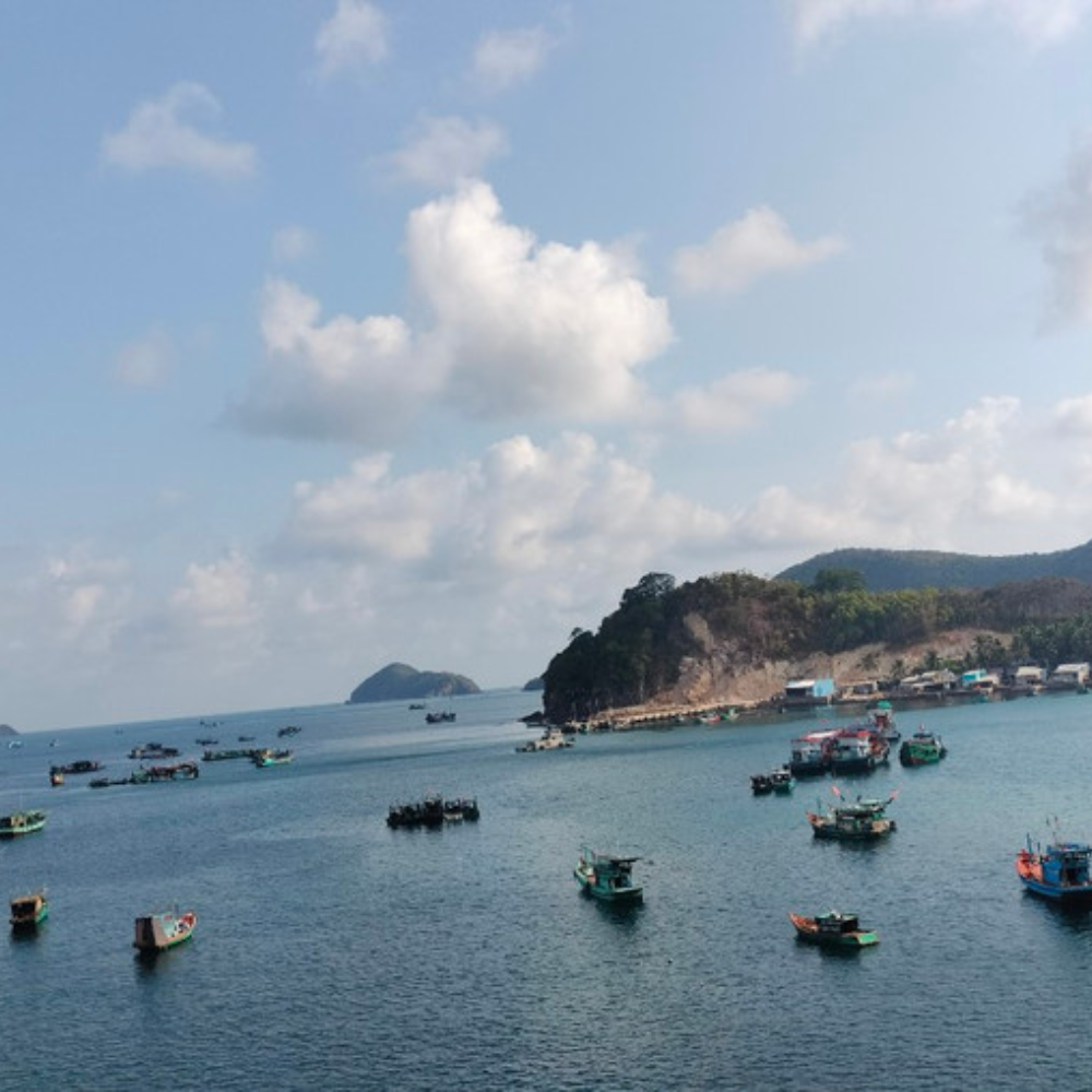 Dạy Học Nơi Đầu Sóng