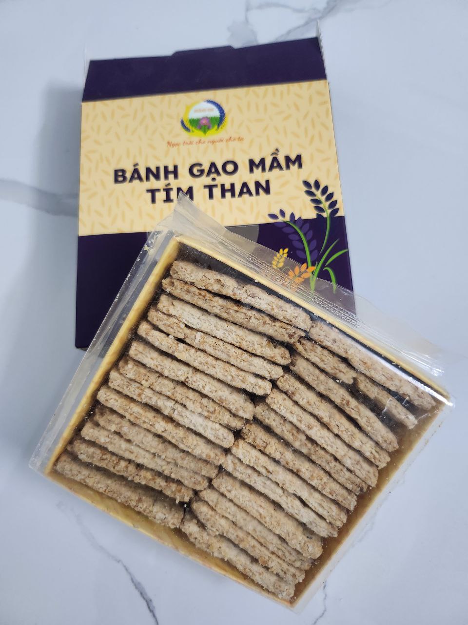Bánh gạo lứt  nên ăn kèm thực phẩm nào khi giảm cân?