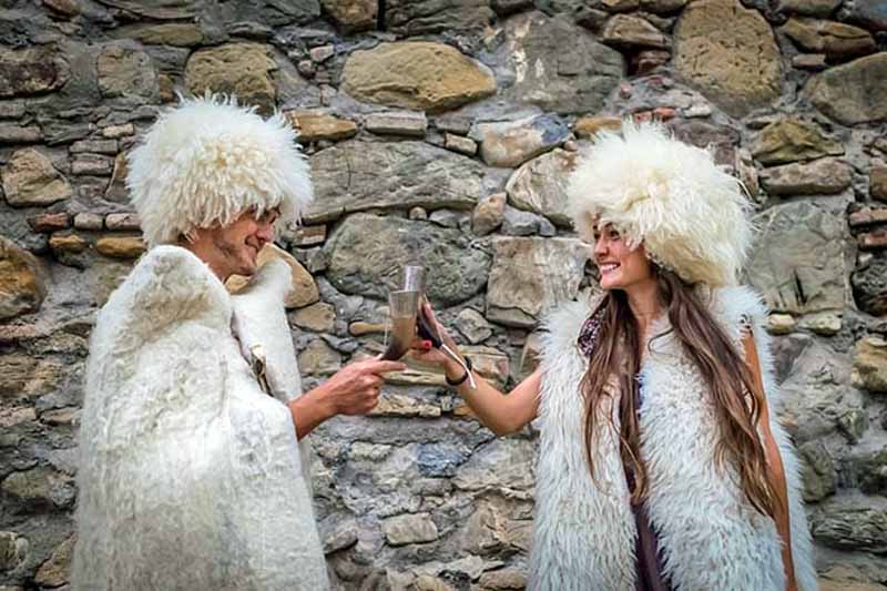 06. Quần áo truyền thống