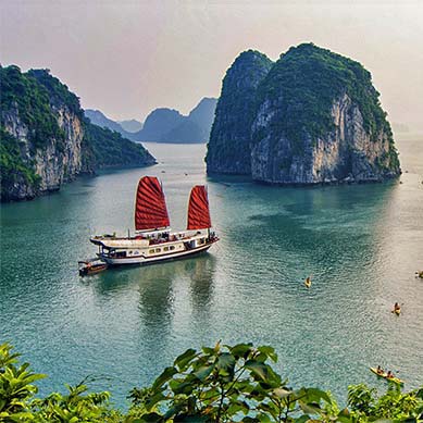 Vịnh Hạ Long Lọt Top Kỳ Quan Thiên Nhiên Đẹp Nhất Thế Giới