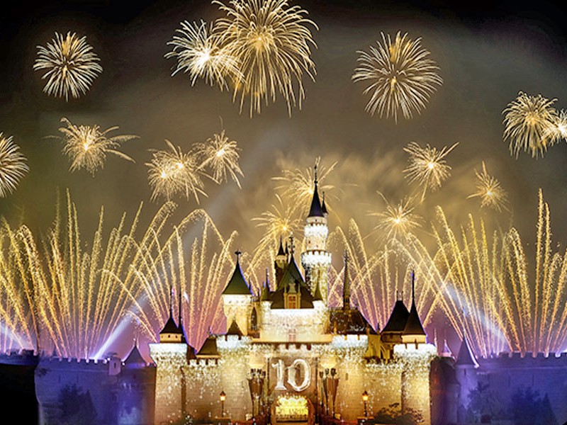 Nên bắt đầu đi đến Disneyland như thế nào ?