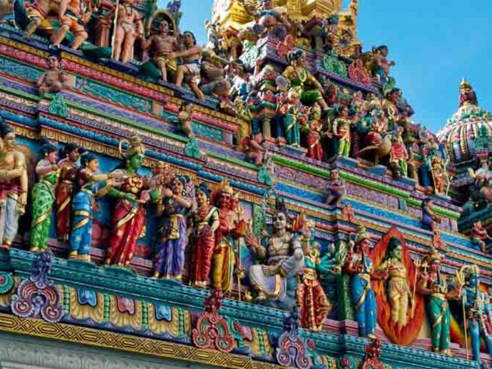 5. Ngắm khu đền Hindu lâu đời nhất