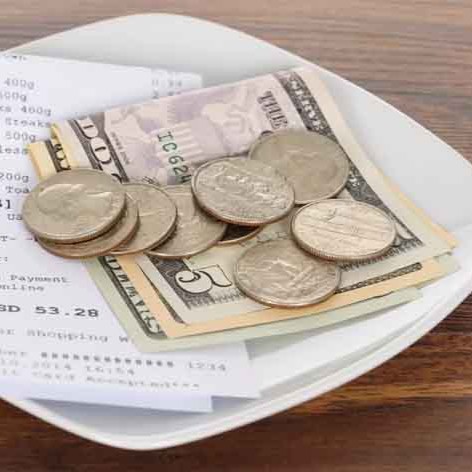 Sự Khác Biệt Về Tiền Tip ở Việt Nam Và Thế Giới