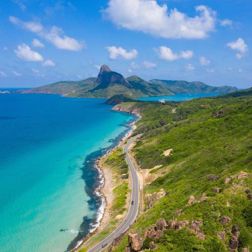 Câu Chuyện Nguyễn Ánh Giam Vợ, Ném Con Xuống Biển Tại Côn O