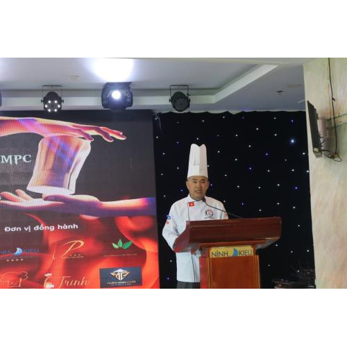 Từ Con Số 0 Đến Thương Hiệu Nghề Nghiệp Uy Tín
