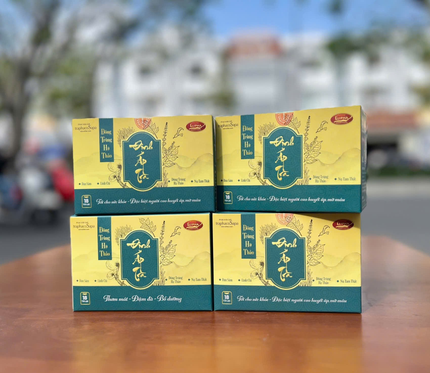 Đông trùng hạ thảo Định Áp Trà là gì?