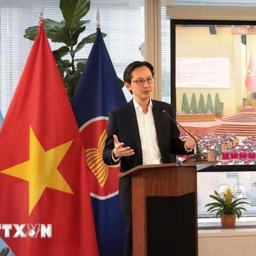 Đưa Nghị Quyết Thành Hành Động Khẳng Định Nhất Quán Đường Lối Đối Ngoại