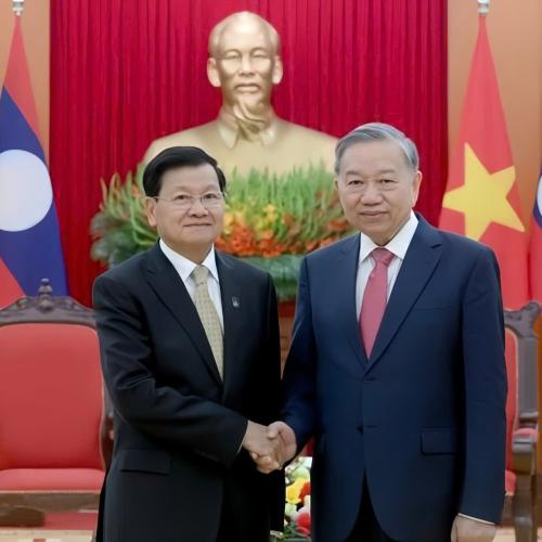 Vun Đắp Quan Hệ Việt Nam - Lào Mãi Trường Tồn Theo Thời Gian