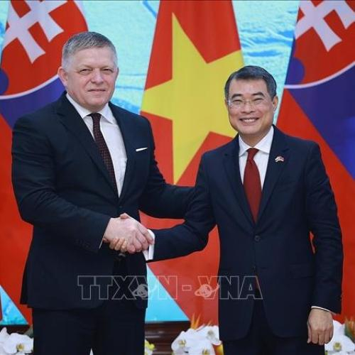 Nâng Cấp Quan Hệ Việt Nam – Slovakia Lên Đối Tác Chiến Lược
