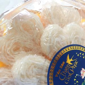 Yến sào chưng hạt sen và đường phèn