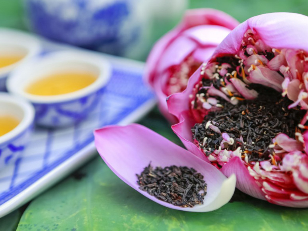 4. Trà Sen Tây Hồ