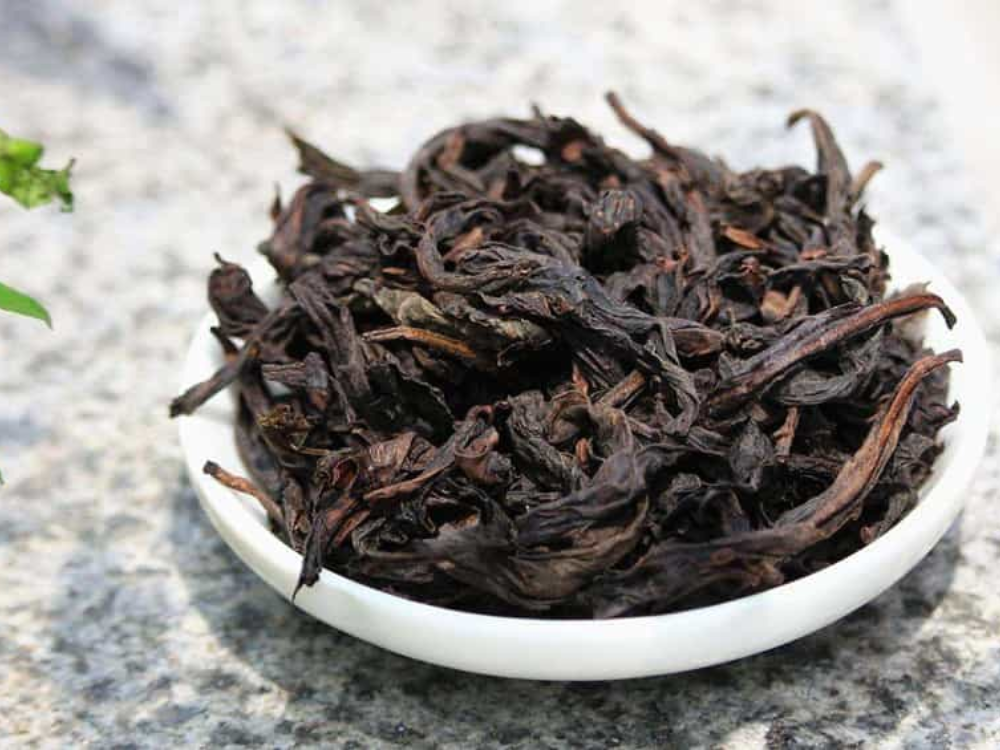 4. Vintage Narcissus (Thủy Tiên Cổ)