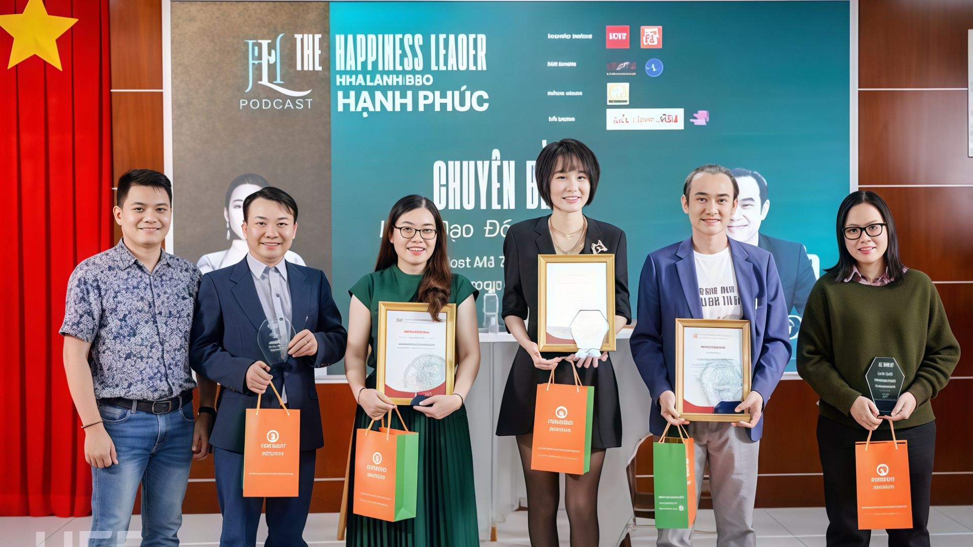 1. Góp mặt tại chuỗi sự kiện truyền cảm hứng dành cho sinh viên