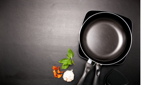 Cách giữ xoong nồi luôn sáng bóng