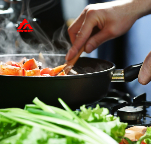 Muốn Nấu Ăn An Toàn, Nhớ Quan Tâm Đến Dây Gas Trong Bếp!