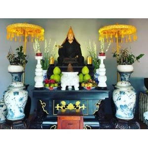 Từ “Nàng ái cơ trong chậu úp” đến “Áo cưới trước cổng chùa”