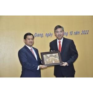 VI. Trường hợp sử dụng Tranh Vỏ Tràm