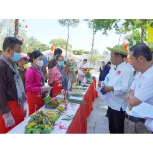 Hội thi Làm bánh dân gian – Gói trọn vị quê trong từng món bánh: