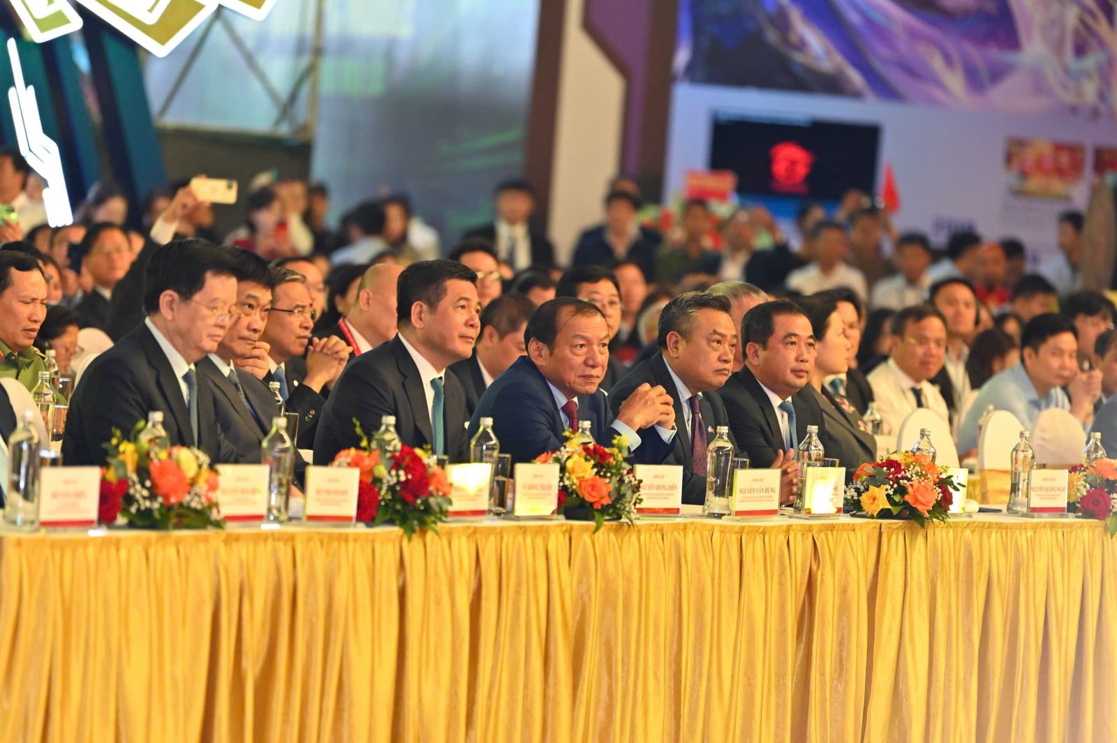 Thủ tướng kêu gọi lan tỏa tinh thần đoàn kết và khởi nghiệp sáng tạo