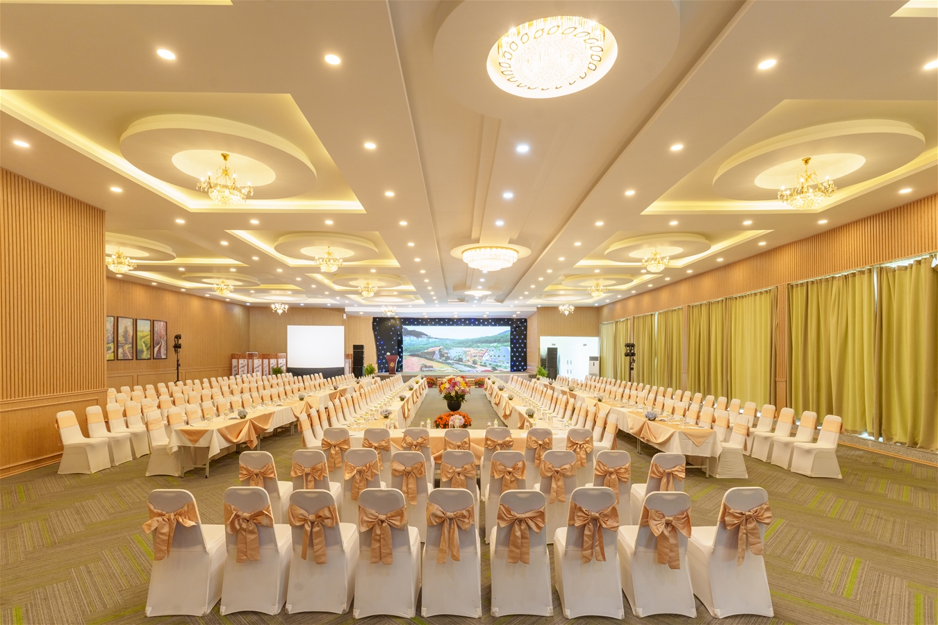 Hội Nghị & Sự Kiện