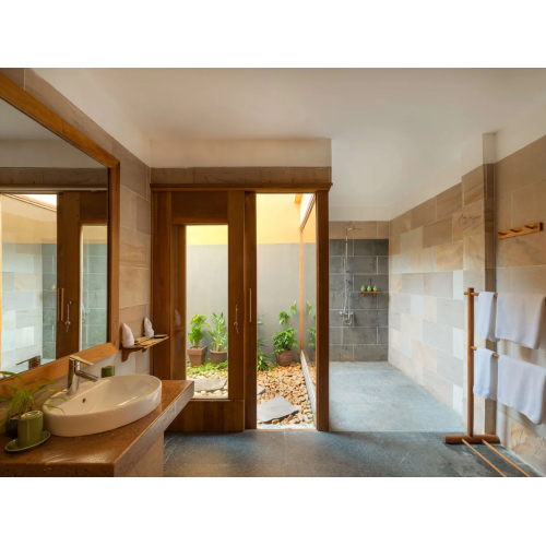 Beachfront Sharing Pool Villa